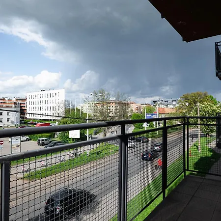 - Balcony, Park&tram Nearby - By Rentujemy *