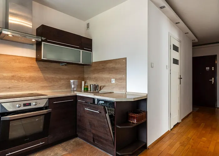 - Balcony, Park And Tram Nearby - By Rentujemy * 브로츠와프