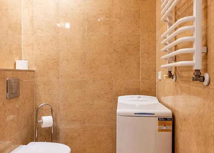 - Balcony, Park And Tram Nearby - By Rentujemy 아파트 *