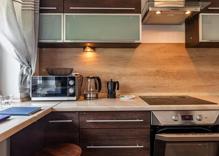 - Balcony, Park And Tram Nearby - By Rentujemy 아파트 브로츠와프