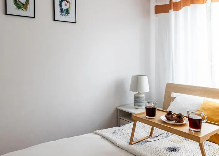 - Balcony, Park And Tram Nearby - By Rentujemy * 브로츠와프