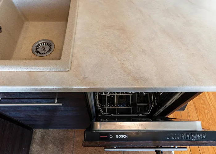 - Balcony, Park And Tram Nearby - By Rentujemy