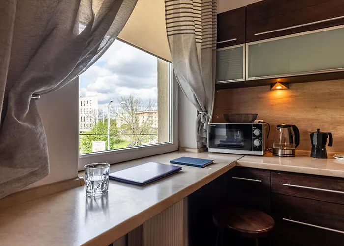 아파트 - Balcony, Park And Tram Nearby - By Rentujemy *