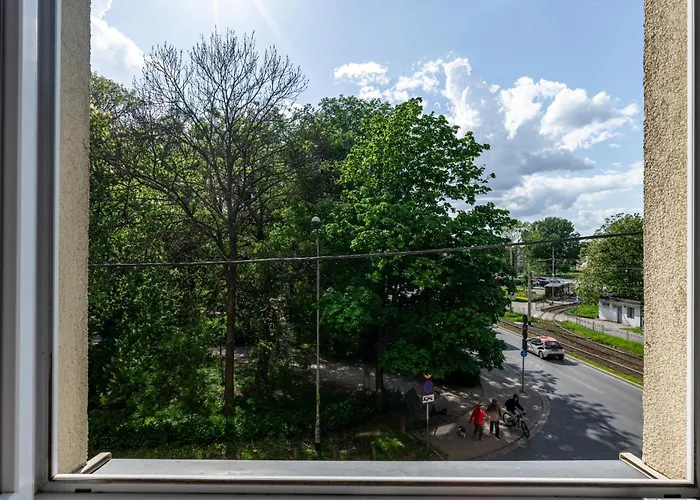 - Balcony, Park And Tram Nearby - By Rentujemy * 브로츠와프