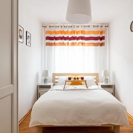 - Balcony, Park And Tram Nearby - By Rentujemy *